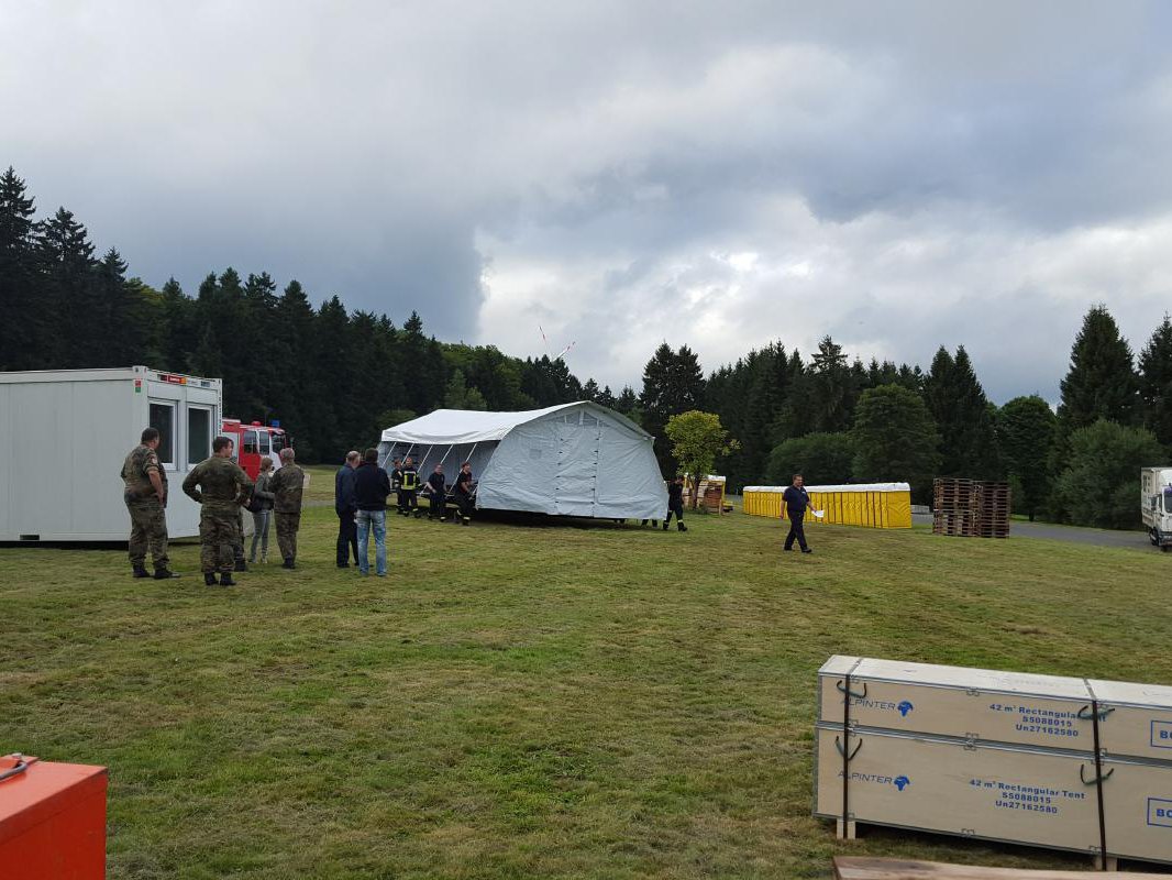 Aufbau Zeltstadt 28.08.2015 in Schwarzenborn